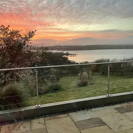 Waterfront 度假居 Ballylinchy